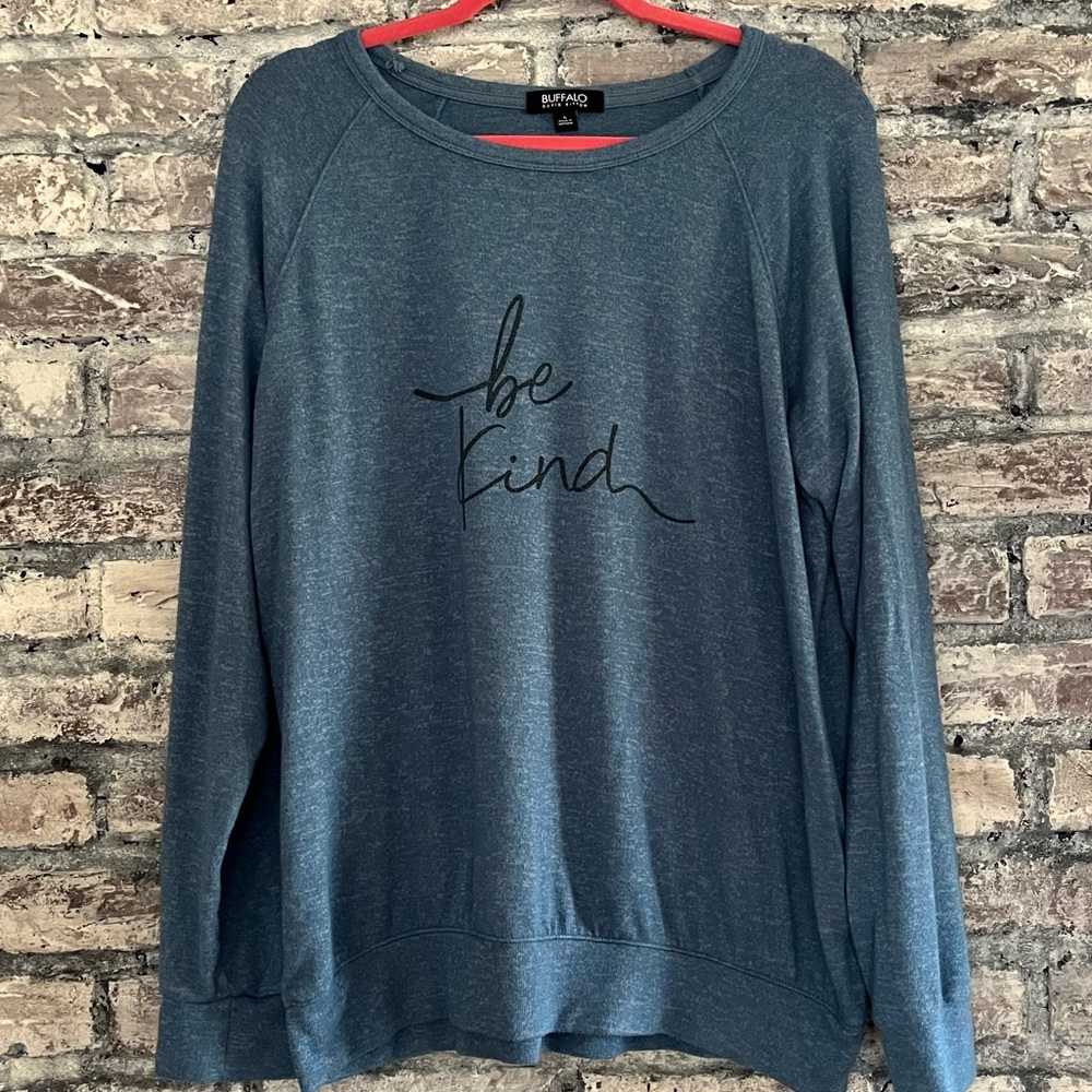 Buffalo David Bitton BE Kind Blue Soft pullover top. Smoke & pet free. Very nice